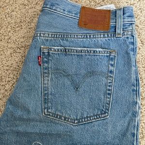 Levi’s high waisted shorts